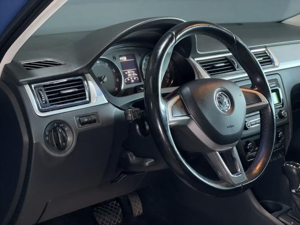 Skoda Rapid I с пробегом 2014 года, цена 899 000 рублей, 287134 км, лифтбек, Автокод Объявления