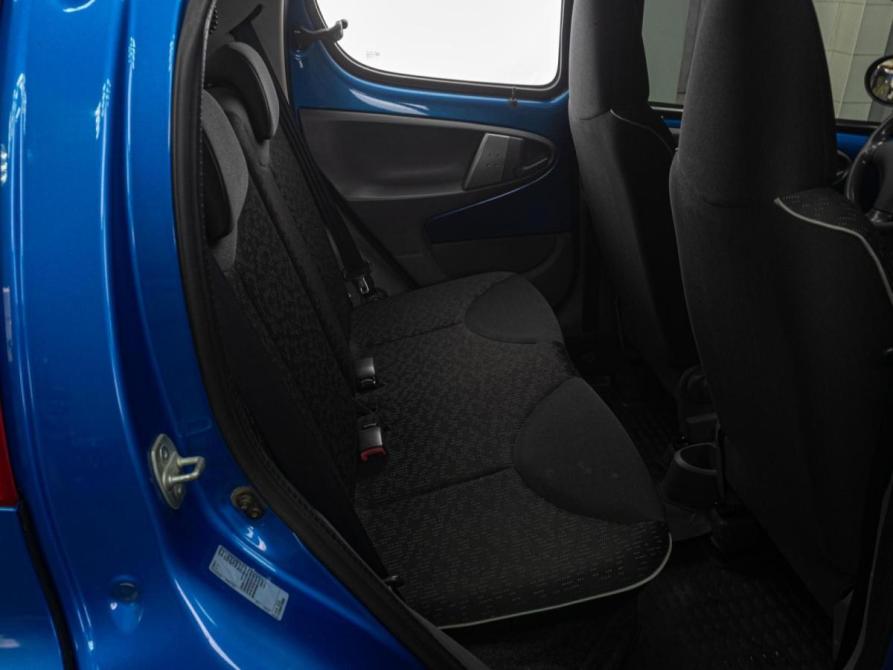 Peugeot 107 I Тюмень  - изображение 7