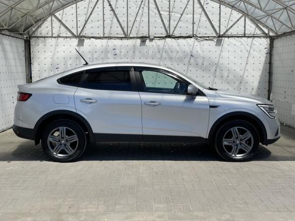 Renault Arkana I с пробегом 2021 года, цена 1 920 000 рублей, 29063 км, внедорожник, Автокод Объявления