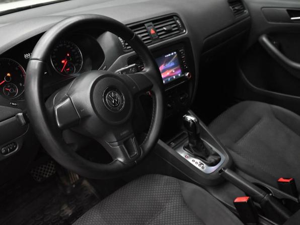 Volkswagen Jetta VI с пробегом 2013 года, цена 920 000 рублей, 197230 км, седан, Автокод Объявления