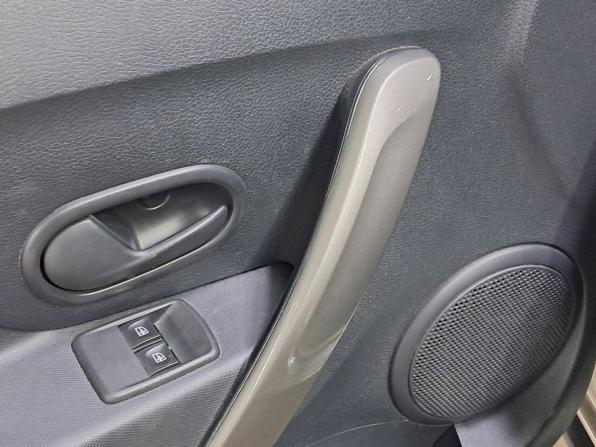 Renault Logan II Рестайлинг с пробегом 2019 года, цена 1 099 000 рублей, 83271 км, седан, Автокод Объявления