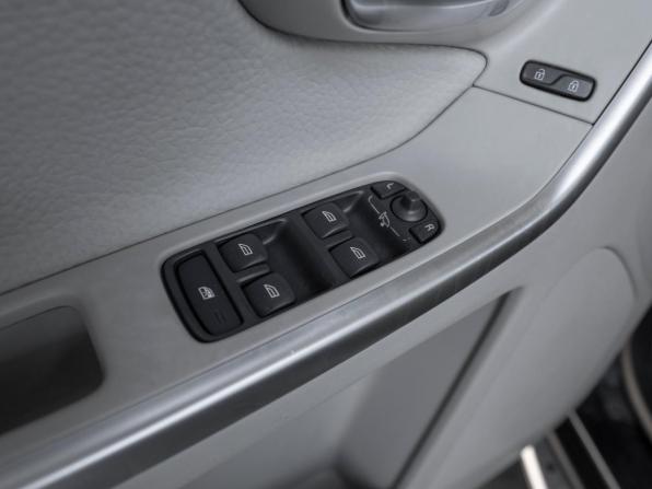 Volvo XC60 I с пробегом 2011 года, цена 995 000 рублей, 251602 км, внедорожник, Автокод Объявления