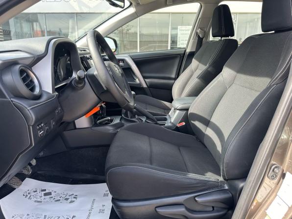 Toyota RAV4 IV (XA40) Рестайлинг с пробегом 2016 года, цена 2 490 000 рублей, 186988 км, внедорожник, Автокод Объявления