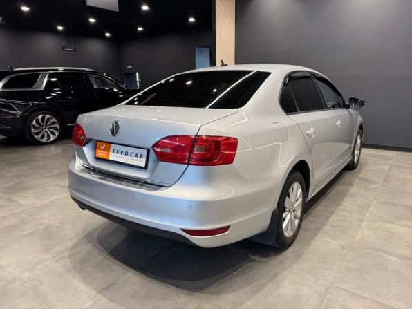 Volkswagen Jetta VI с пробегом 2013 года, цена 945 000 рублей, 107000 км, седан, Автокод Объявления