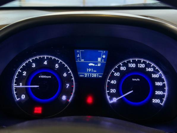 Hyundai Solaris I с пробегом 2014 года, цена 827 000 рублей, 211281 км, седан, Автокод Объявления