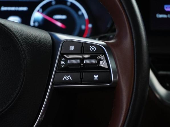 Kia Mohave I Рестайлинг 2 с пробегом 2022 года, цена 5 749 077 рублей, 56247 км, внедорожник, Автокод Объявления