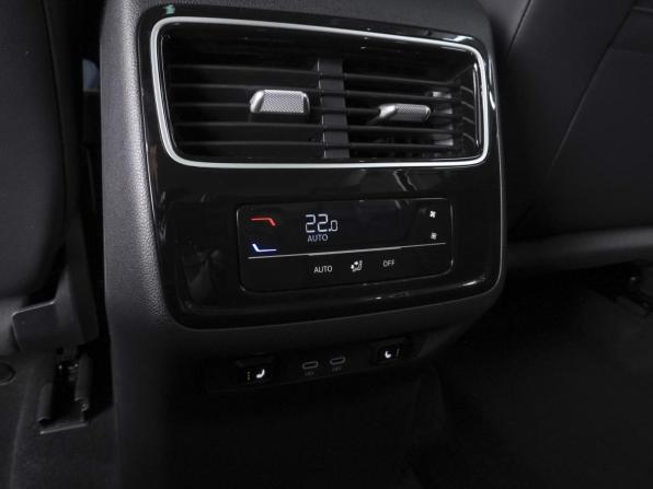 Volkswagen Tavendor I Рестайлинг с пробегом 2026 года, цена 6 200 000 рублей, 105 км, внедорожник, Автокод Объявления