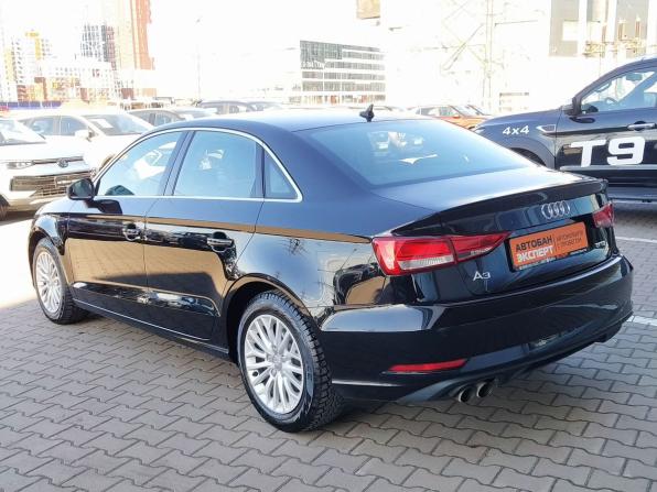 Audi A3 III (8V) Рестайлинг с пробегом 2018 года, цена 2 150 000 рублей, 125879 км, седан, Автокод Объявления