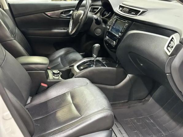 Nissan X-Trail III с пробегом 2015 года, цена 1 699 000 рублей, 90200 км, внедорожник, Автокод Объявления