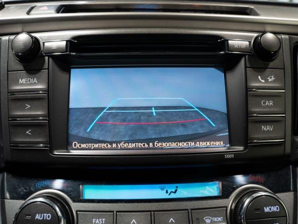 Toyota RAV4 IV (XA40) Рестайлинг с пробегом 2015 года, цена 2 385 000 рублей, 107500 км, внедорожник, Автокод Объявления