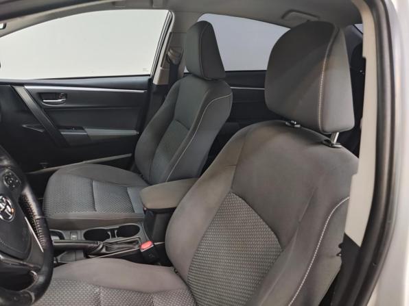 Toyota Corolla XI (E160 E170 E180) Рестайлинг 1 с пробегом 2017 года, цена 1 590 000 рублей, 114195 км, седан, Автокод Объявления