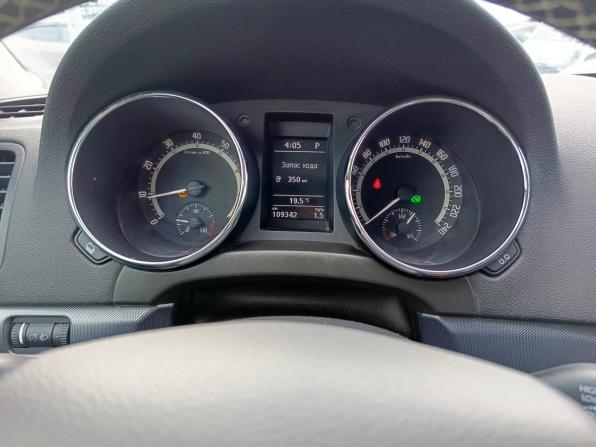 Skoda Yeti I Рестайлинг с пробегом 2018 года, цена 1 679 995 рублей, 109279 км, внедорожник, Автокод Объявления