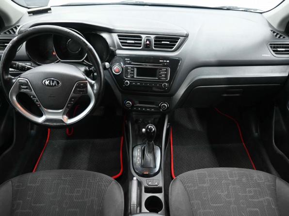 Kia Rio III Рестайлинг с пробегом 2016 года, цена 1 069 900 рублей, 137000 км, хэтчбек, Автокод Объявления