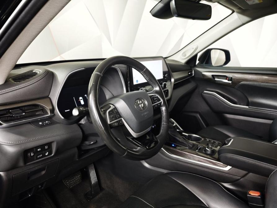 Toyota Highlander IV (XU70) Москва  - изображение 18