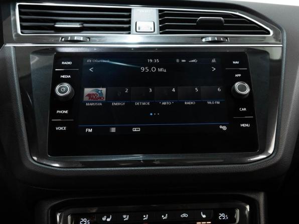 Volkswagen Tiguan II с пробегом 2017 года, цена 2 688 000 рублей, 162394 км, внедорожник, Автокод Объявления