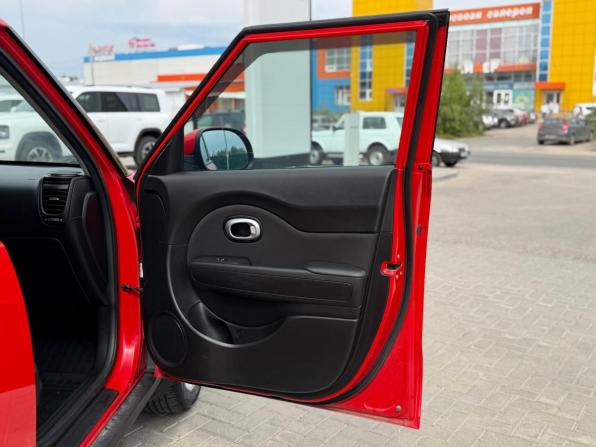 Kia Soul II Рестайлинг с пробегом 2018 года, цена 1 400 000 рублей, 118095 км, хэтчбек, Автокод Объявления