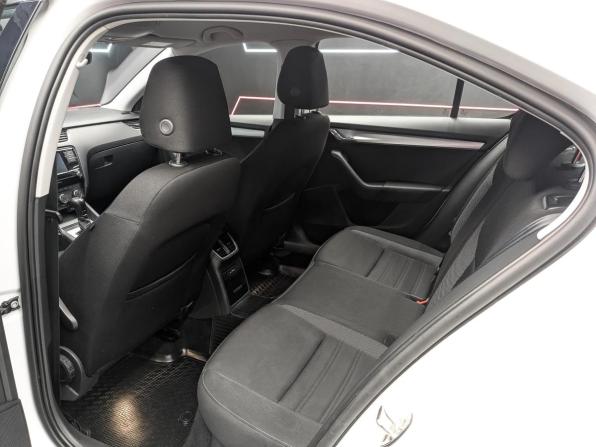 Skoda Octavia III (A7) Рестайлинг с пробегом 2019 года, цена 1 890 000 рублей, 66632 км, лифтбек, Автокод Объявления