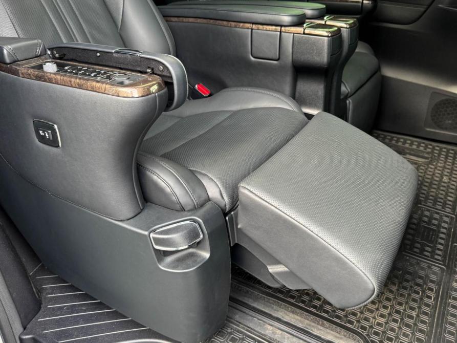 Toyota Alphard III Рестайлинг Кропоткин  - изображение 11