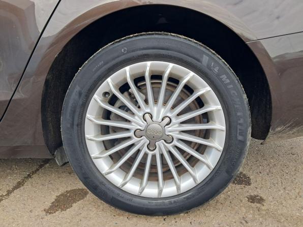Audi A4 IV (B8) Рестайлинг с пробегом 2014 года, цена 1 830 000 рублей, 117834 км, седан, Автокод Объявления