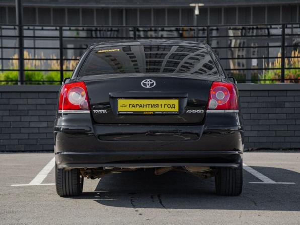 Toyota Avensis II Рестайлинг с пробегом 2006 года, цена 731 000 рублей, 305000 км, седан, Автокод Объявления