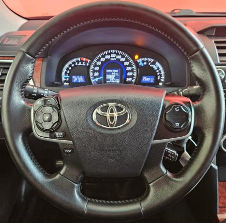 Toyota Camry VII (XV50) с пробегом 2012 года, цена 1 250 000 рублей, 258007 км, седан, Автокод Объявления