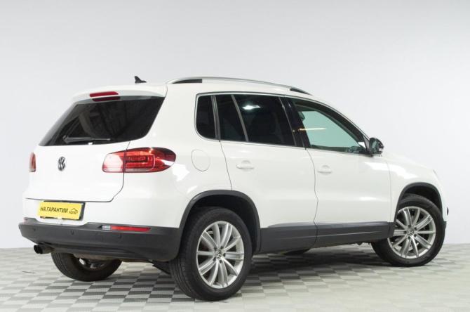 Volkswagen Tiguan I Рестайлинг с пробегом 2013 года, цена 1 679 000 рублей, 209000 км, внедорожник, Автокод Объявления