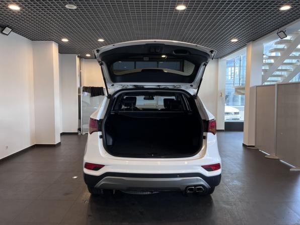 Hyundai Santa Fe III Рестайлинг с пробегом 2017 года, цена 2 350 000 рублей, 152455 км, внедорожник, Автокод Объявления
