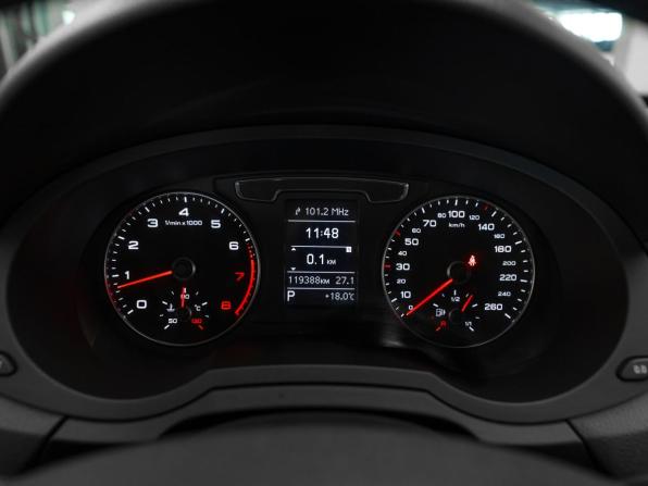 Audi Q3 I (8U) Рестайлинг с пробегом 2015 года, цена 1 740 000 рублей, 119385 км, внедорожник, Автокод Объявления