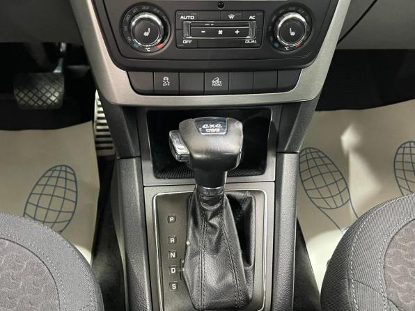 Skoda Yeti I с пробегом 2012 года, цена 760 000 рублей, 256000 км, внедорожник, Автокод Объявления