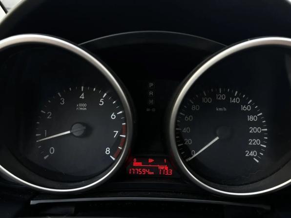 Mazda 5 II (CW) с пробегом 2011 года, цена 1 120 000 рублей, 177589 км, компактвэн, Автокод Объявления