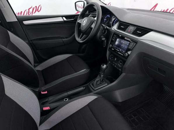 Skoda Rapid I Рестайлинг с пробегом 2019 года, цена 1 199 000 рублей, 76103 км, лифтбек, Автокод Объявления