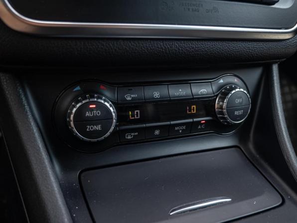 Mercedes-Benz GLA I (X156) с пробегом 2015 года, цена 2 195 000 рублей, 130330 км, внедорожник, Автокод Объявления