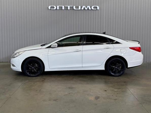 Hyundai Sonata VI (YF) с пробегом 2010 года, цена 1 067 000 рублей, 207800 км, седан, Автокод Объявления