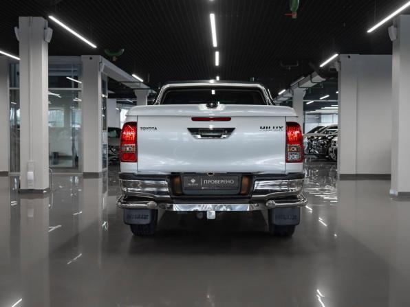 Toyota Hilux VIII с пробегом 2016 года, цена 3 980 000 рублей, 104593 км, пикап, Автокод Объявления