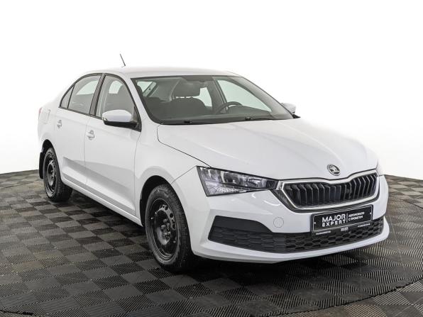 Skoda Rapid II с пробегом 2021 года, цена 1 360 000 рублей, 118485 км, лифтбек, Автокод Объявления