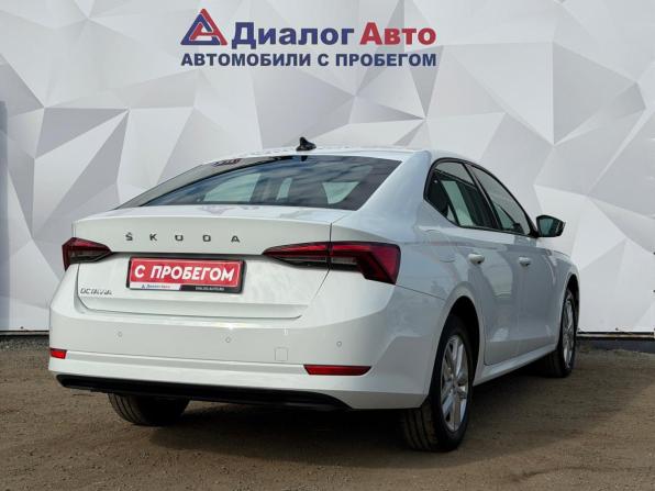 Skoda Octavia IV (A8) с пробегом 2021 года, цена 1 980 000 рублей, 112100 км, лифтбек, Автокод Объявления