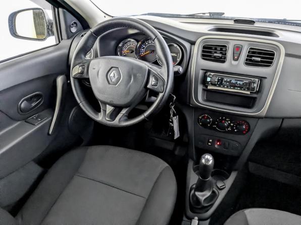 Renault Sandero II с пробегом 2015 года, цена 635 000 рублей, 190557 км, хэтчбек, Автокод Объявления