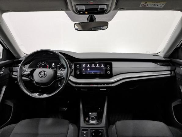Skoda Octavia IV (A8) с пробегом 2021 года, цена 2 320 000 рублей, 94965 км, лифтбек, Автокод Объявления