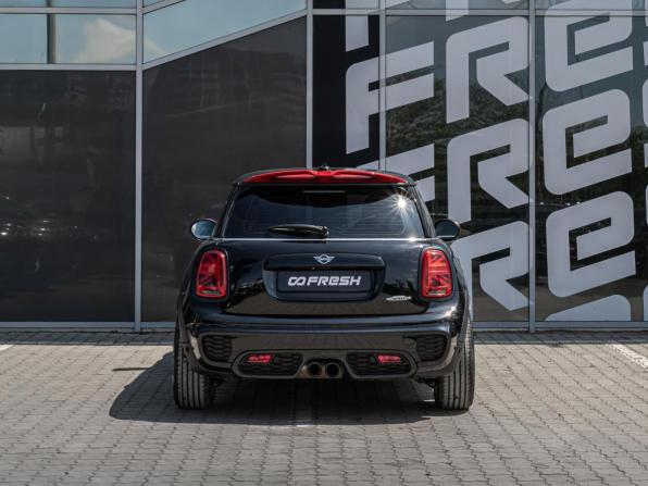 Mini Hatch III (F55/F56) Рестайлинг с пробегом 2019 года, цена 2 730 000 рублей, 136816 км, хэтчбек, Автокод Объявления