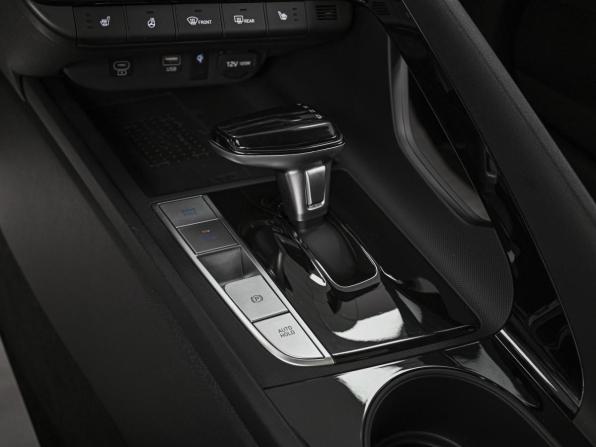 Hyundai Elantra VII (CN7) Рестайлинг с пробегом 2024 года, цена 2 620 000 рублей, 1009 км, седан, Автокод Объявления