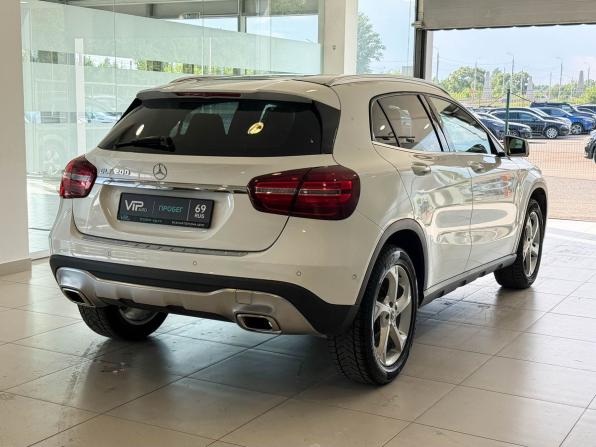 Mercedes-Benz GLA I (X156) Рестайлинг с пробегом 2018 года, цена 2 187 000 рублей, 59759 км, внедорожник, Автокод Объявления