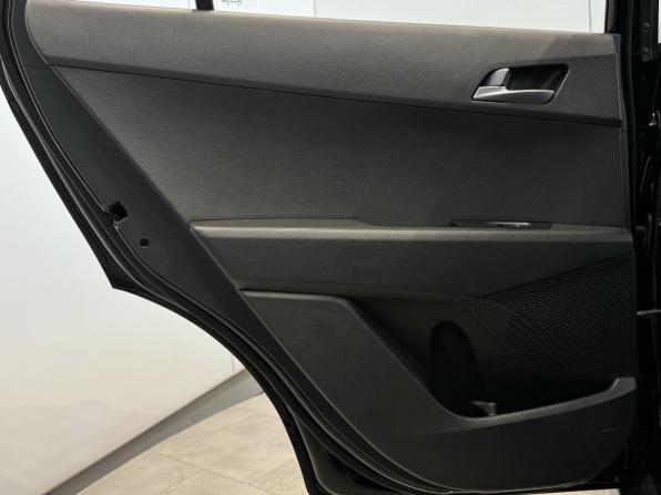 Hyundai Creta I с пробегом 2018 года, цена 1 799 000 рублей, 161128 км, внедорожник, Автокод Объявления