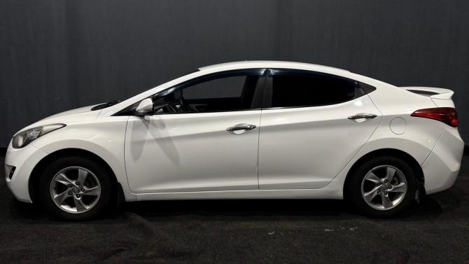 Hyundai Avante V с пробегом 2012 года, цена 750 000 рублей, 289000 км, седан, Автокод Объявления