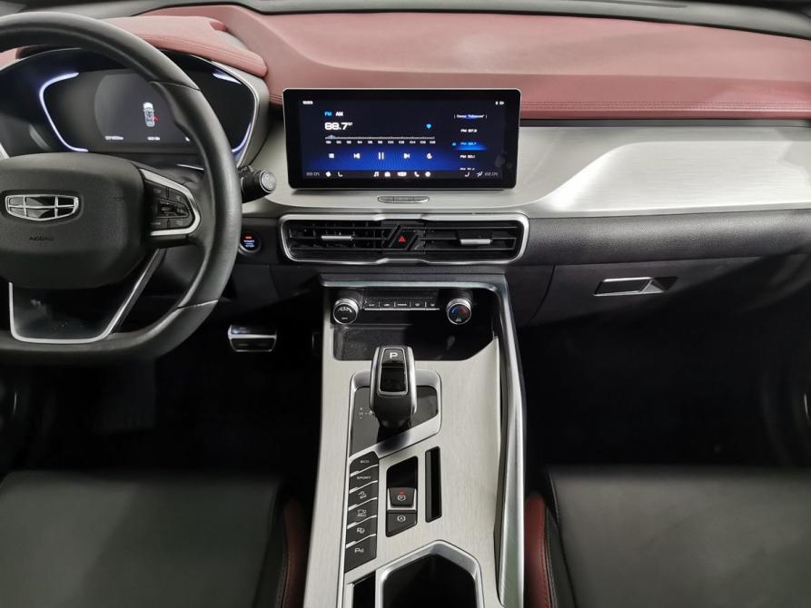 Geely Coolray I Москва  - изображение 17