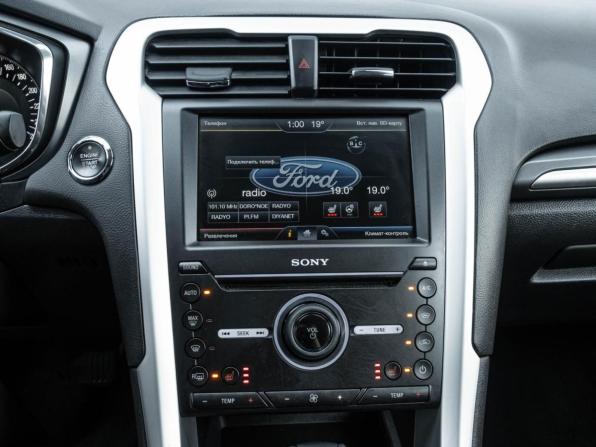 Ford Mondeo V с пробегом 2015 года, цена 1 498 000 рублей, 210108 км, седан, Автокод Объявления