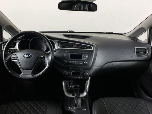 Kia Ceed II Рестайлинг с пробегом 2017 года, цена 1 325 000 рублей, 105000 км, хэтчбек, Автокод Объявления