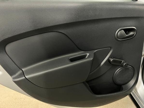 Renault Sandero II Рестайлинг с пробегом 2021 года, цена 1 142 000 рублей, 50845 км, хэтчбек, Автокод Объявления