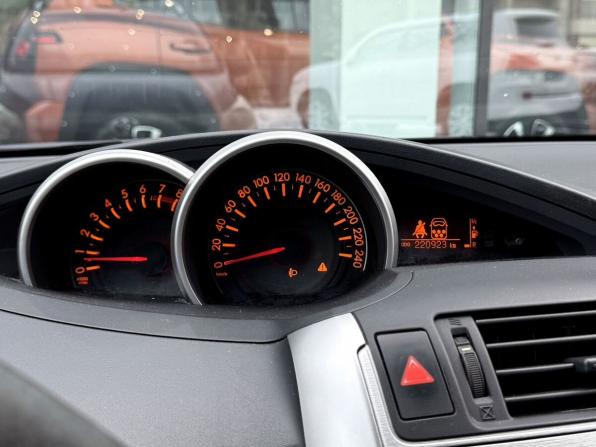 Toyota Verso I с пробегом 2010 года, цена 999 000 рублей, 220917 км, компактвэн, Автокод Объявления