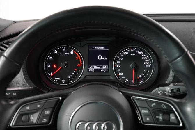 Audi A3 III (8V) Рестайлинг с пробегом 2020 года, цена 2 180 000 рублей, 70000 км, седан, Автокод Объявления