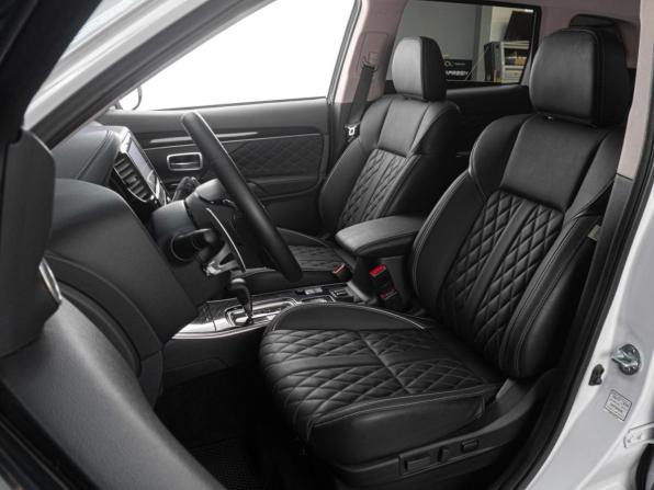 Mitsubishi Outlander III Рестайлинг 3 с пробегом 2022 года, цена 3 710 000 рублей, 6357 км, внедорожник, Автокод Объявления